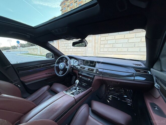 BMW 740-10
