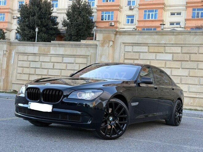 BMW 740-2
