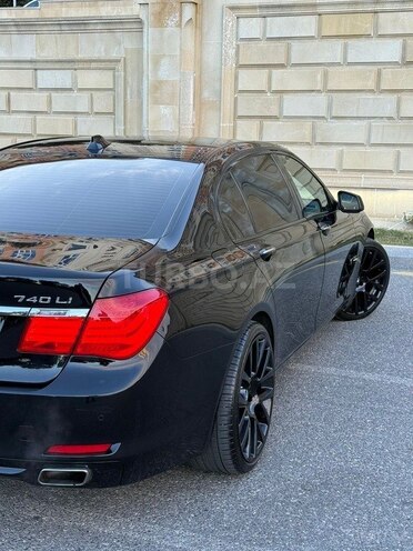 BMW 740-8