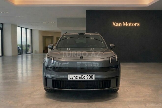 Lynk & Co 900-3
