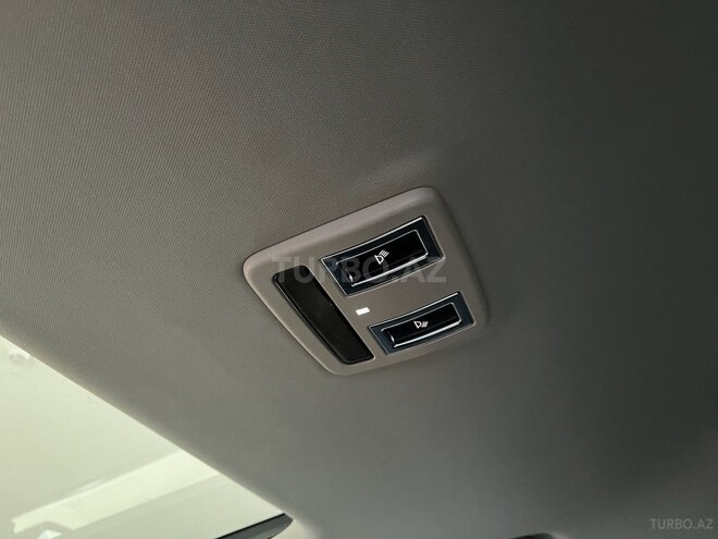 Land Rover Discovery-16