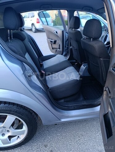 Opel Astra-13