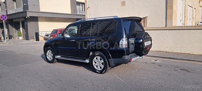 Mitsubishi Pajero 2008, 321,000 km - 3.0 l - Bakı