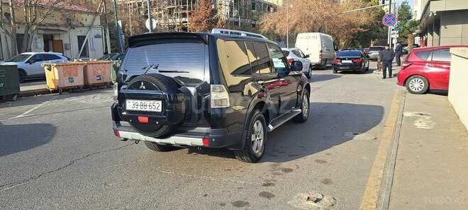 Mitsubishi Pajero 2008, 321,000 km - 3.0 l - Bakı