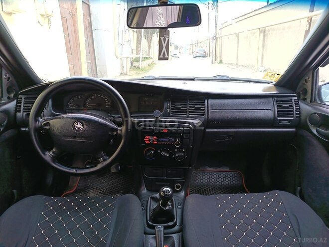 Opel Vectra 1998, 270,000 km - 1.6 l - Bakı