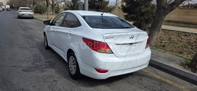 Hyundai Accent 2013, 215,000 km - 1.4 l - Bakı
