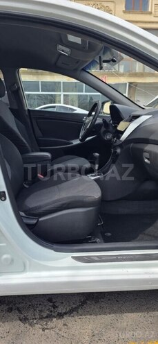 Hyundai Accent 2013, 215,000 km - 1.4 l - Bakı