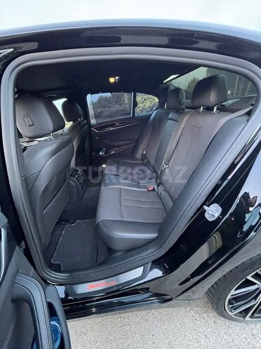 BMW 520 2018, 180,000 km - 2.0 l - Bakı