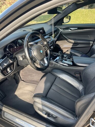 BMW 520 2018, 180,000 km - 2.0 l - Bakı
