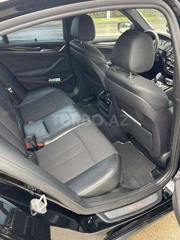 BMW 520 2018, 180,000 km - 2.0 l - Bakı