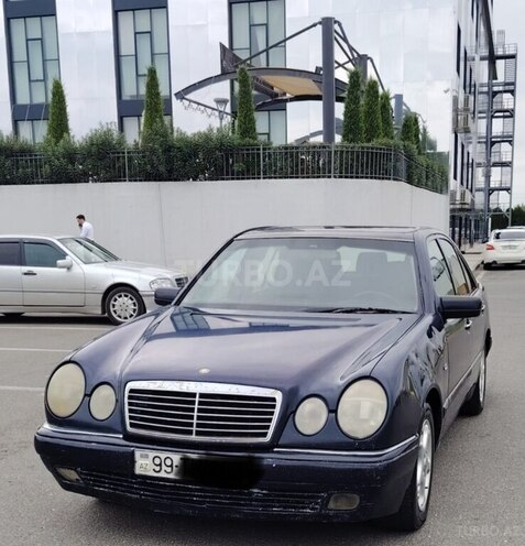Mercedes E 220 1999, 965,000 km - 2.2 l - Ağcabədi