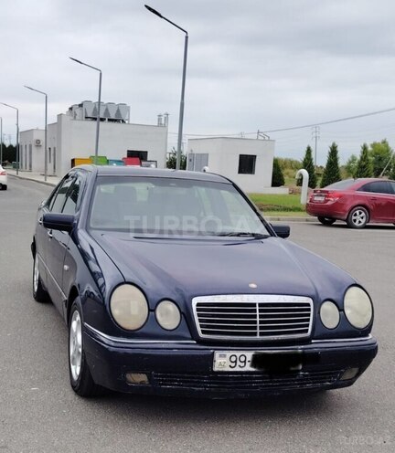 Mercedes E 220 1999, 965,000 km - 2.2 l - Ağcabədi