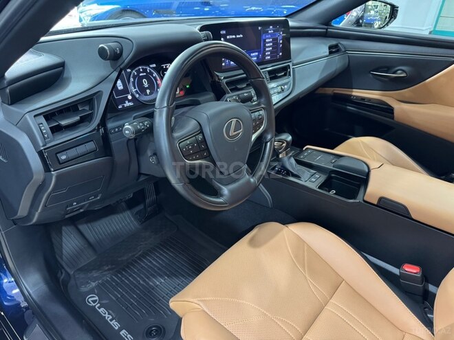 Lexus ES 250-10