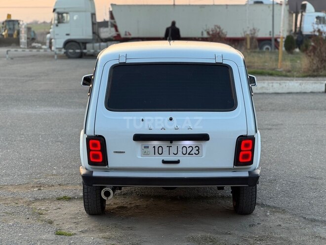 LADA (VAZ) Niva-8