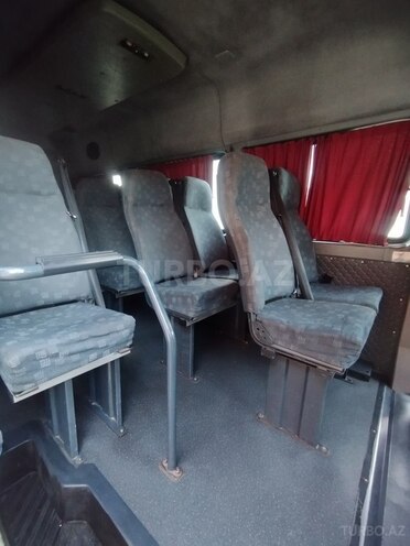 Mercedes Sprinter 413-10