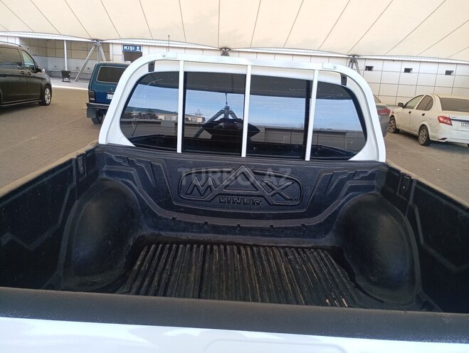 Mitsubishi L200 2012, 215,000 km - 2.5 л - Bakı