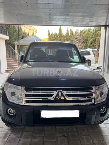Mitsubishi Pajero 2009, 195,000 km - 3.0 l - Bakı