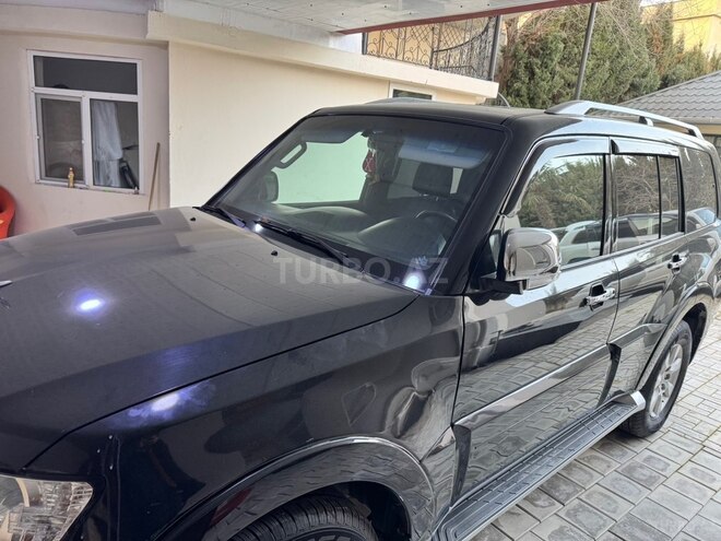 Mitsubishi Pajero 2009, 195,000 km - 3.0 l - Bakı