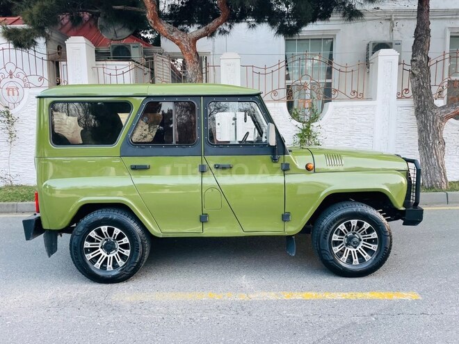 UAZ 31512-4