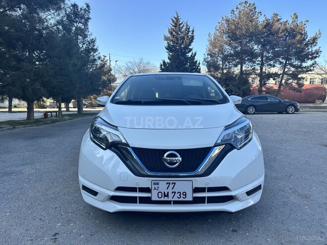 Nissan Note-8
