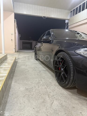 BMW 528-7