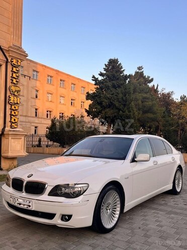 BMW 740-11