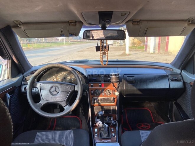 Mercedes C 200 1994, 560,000 km - 2.0 l - Saatlı