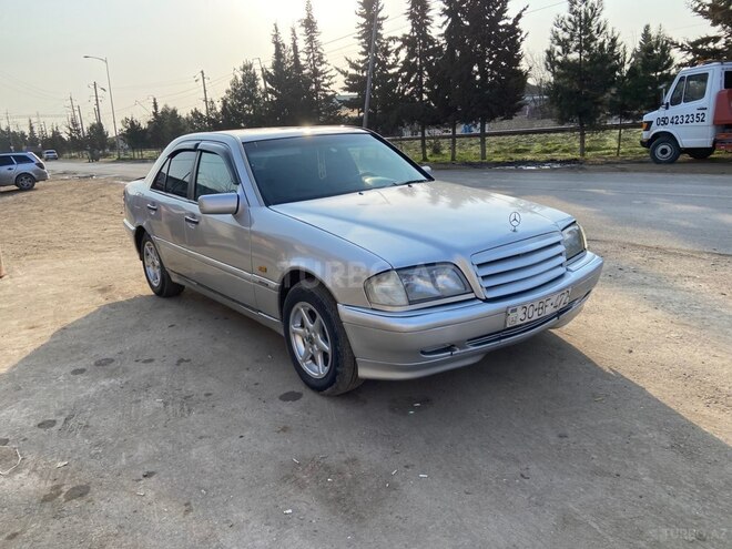 Mercedes C 200 1994, 560,000 km - 2.0 l - Saatlı