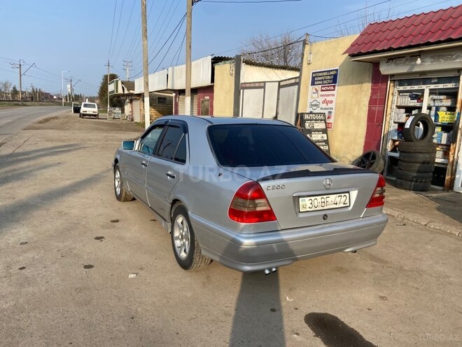 Mercedes C 200 1994, 560,000 km - 2.0 l - Saatlı