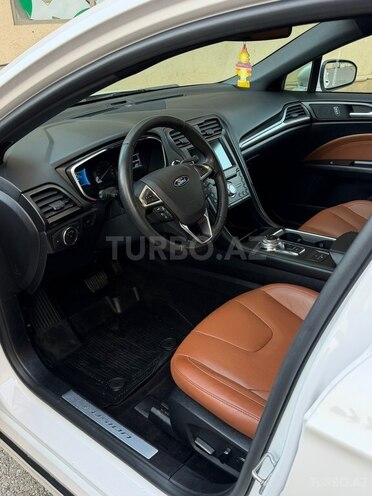Ford Fusion (North America)-13
