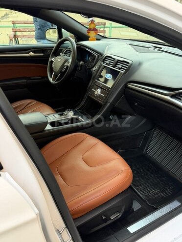 Ford Fusion (North America)-16