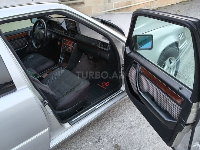 Mercedes 250 D 1995, 445,000 km - 2.5 l - Bakı