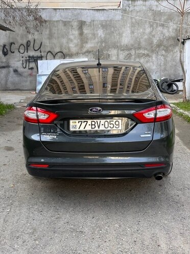 Ford Fusion (North America)-8