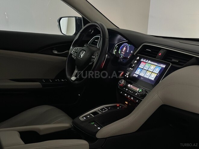 Honda Insight-13
