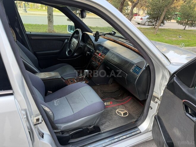Mercedes C 240 1999, 358,000 km - 2.4 l - Bakı