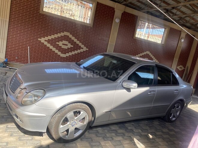Mercedes E 220 2006, 426,094 km - 2.2 л - Bakı