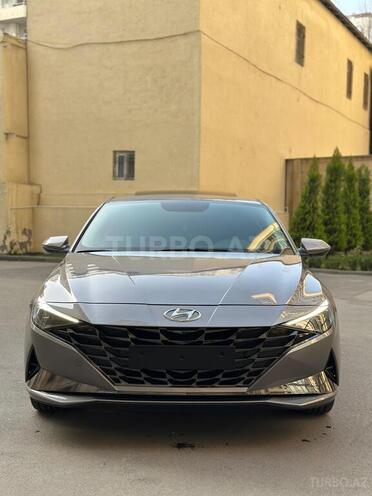 Hyundai Elantra-6