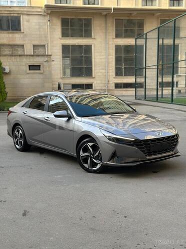 Hyundai Elantra-4
