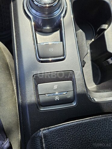 Ford Fusion (North America)-20