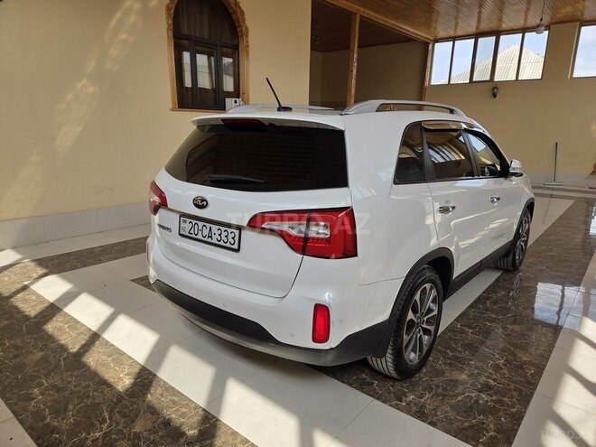Kia Sorento-19