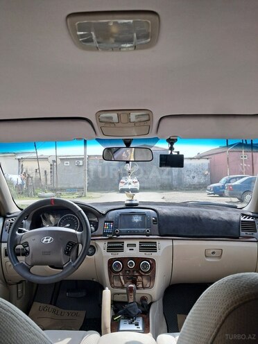 Hyundai Sonata-2