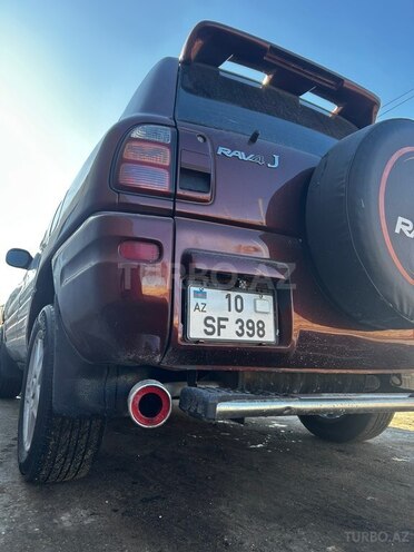 Toyota RAV4-3