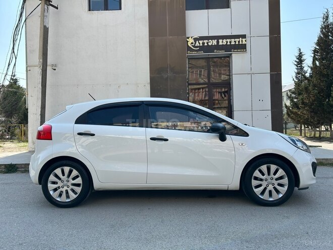 Kia Rio-8