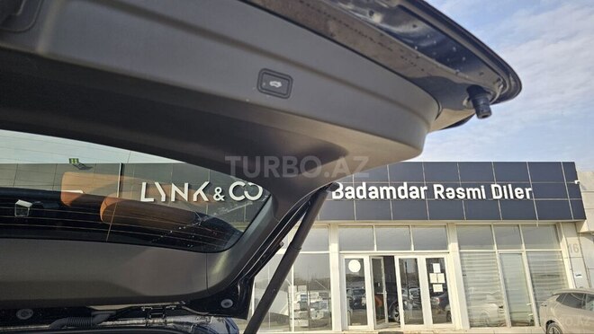 Lynk & Co 09-20
