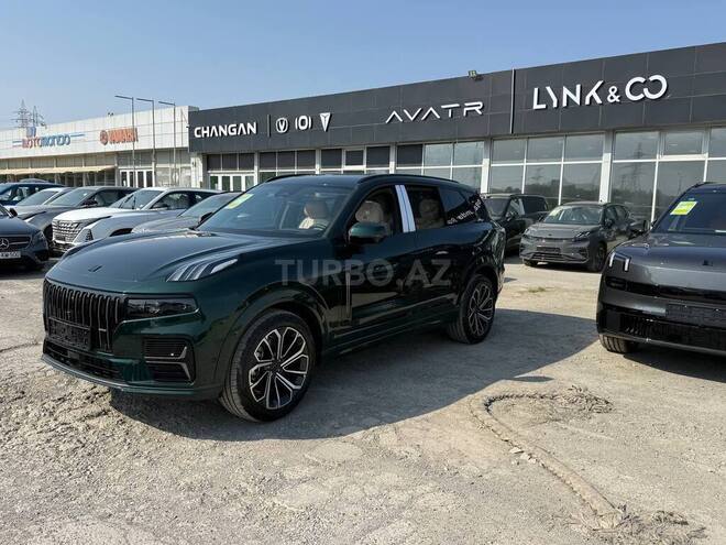 Lynk & Co 09-8