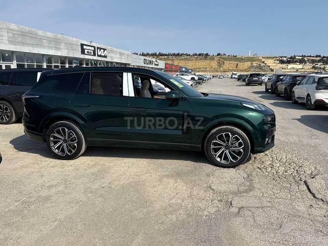 Lynk & Co 09-9