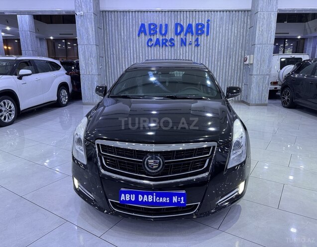 Cadillac XTS-2