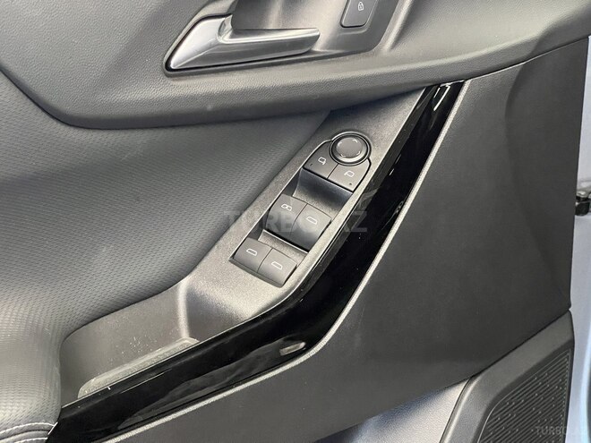 Chevrolet Equinox-12