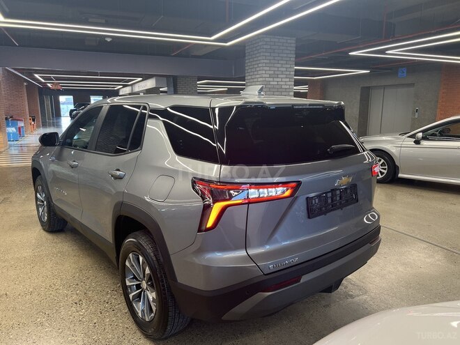 Chevrolet Equinox-4