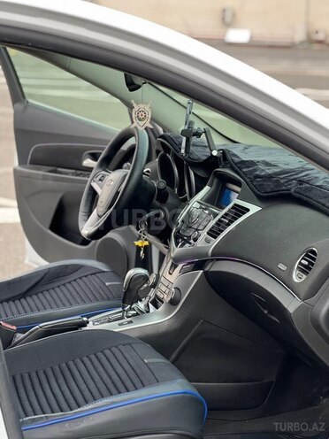 Chevrolet Cruze-4